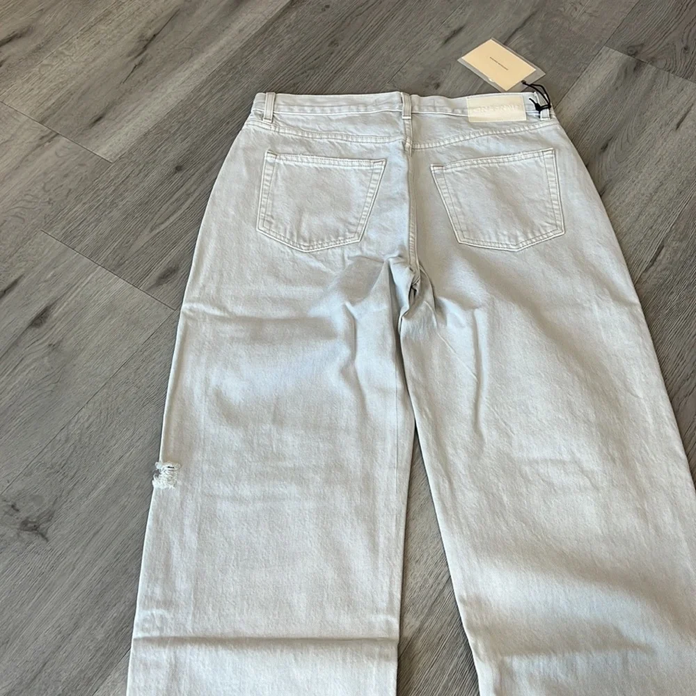 GRLFRND Bella Low Rise Boyfriend Jeans in White, Mojave Size 27 Retail $225 - Picture 6 of 11